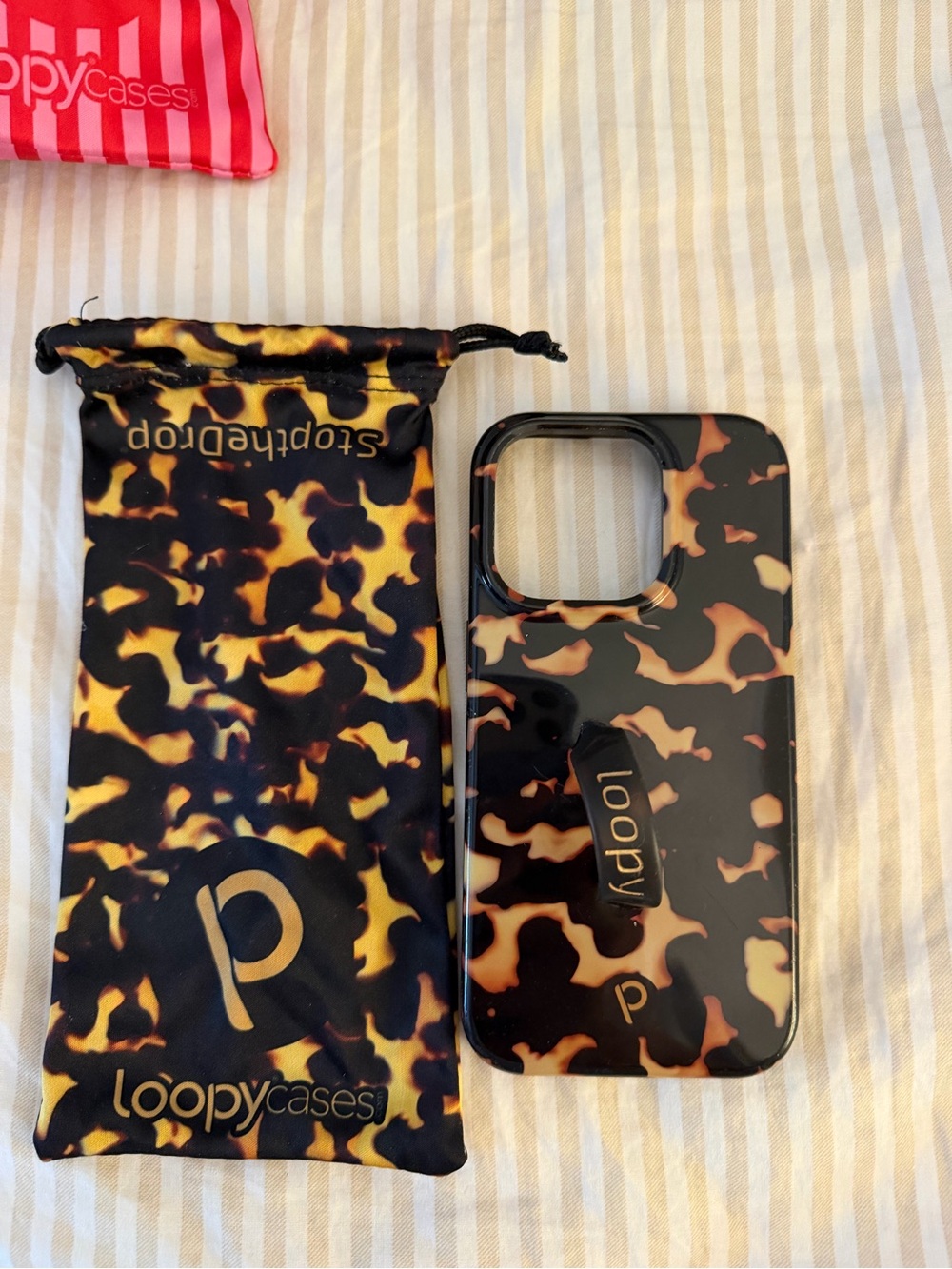 Iphone 15 pro Loopy case Tortoiseshell Phone Case with loop